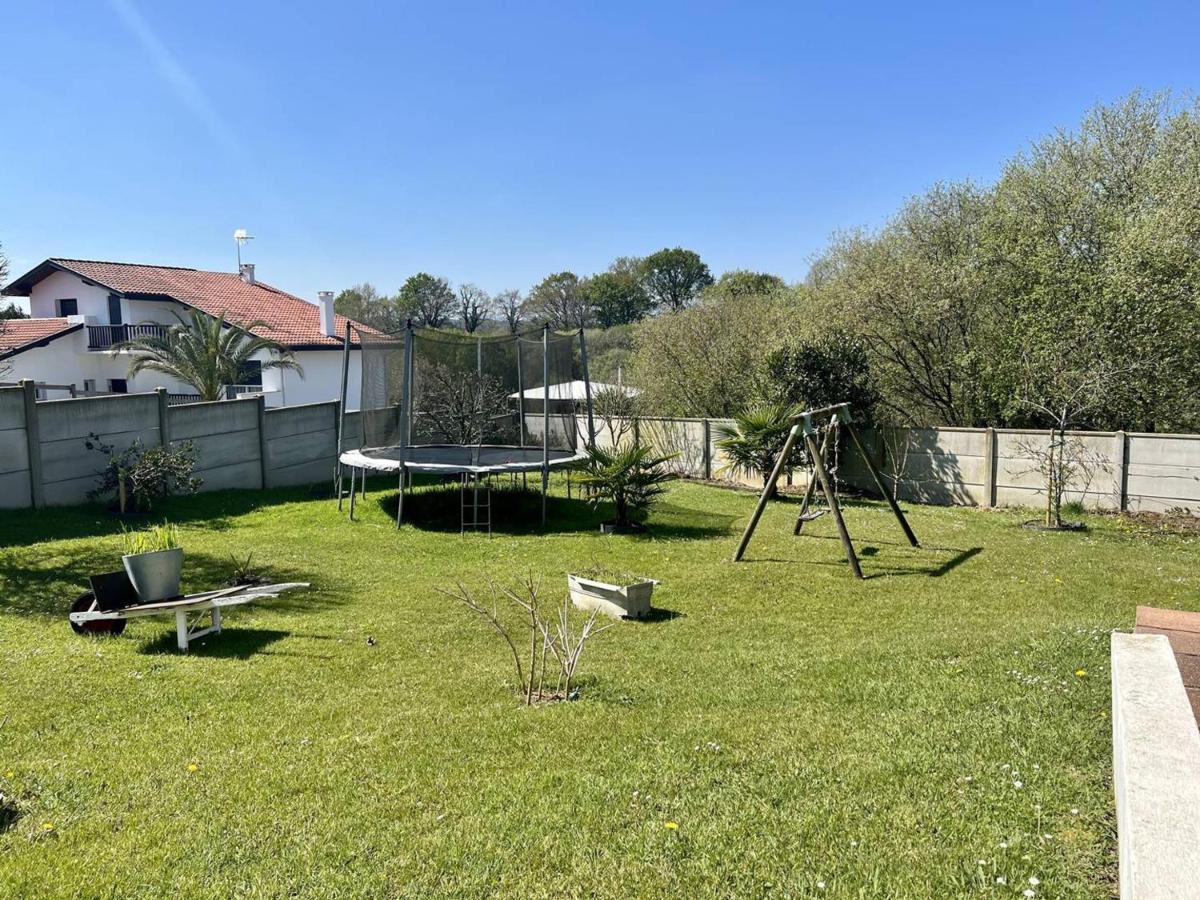 Apartment Maison T3 A Avec Terrasse Et Parking - Fr-1-495-7
