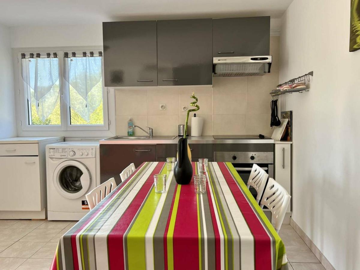 Maison T3 A Avec Terrasse Et Parking - Fr-1-495-7